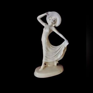 Vintage art deco/art Nouveau porcelain figurine.